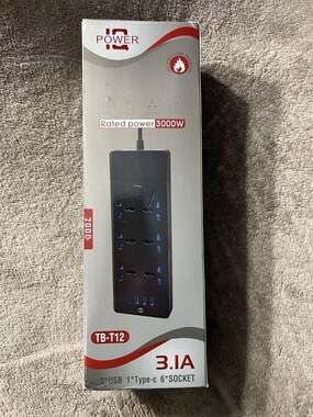 IQ POWER TB-T12 EU/UK Power Strip with 6 Outlets, 3 USB Ports, 1 Type-C Port